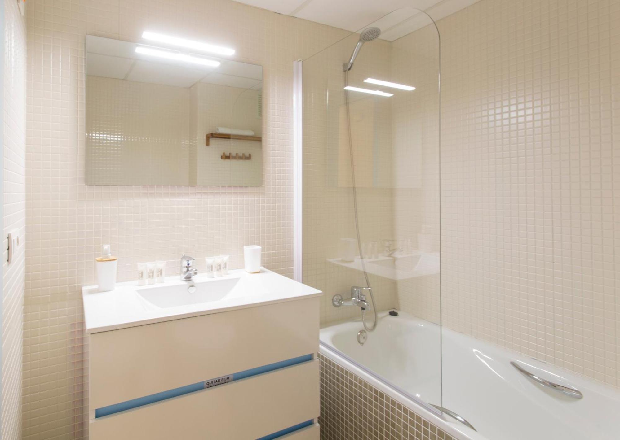 Apartamento Santuario De La Victoria Малага Экстерьер фото