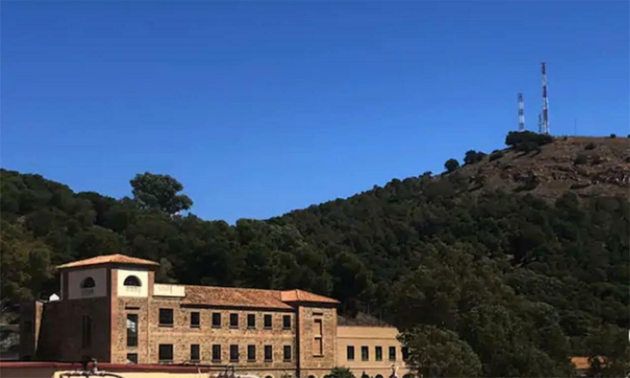 Apartamento Santuario De La Victoria Малага Экстерьер фото